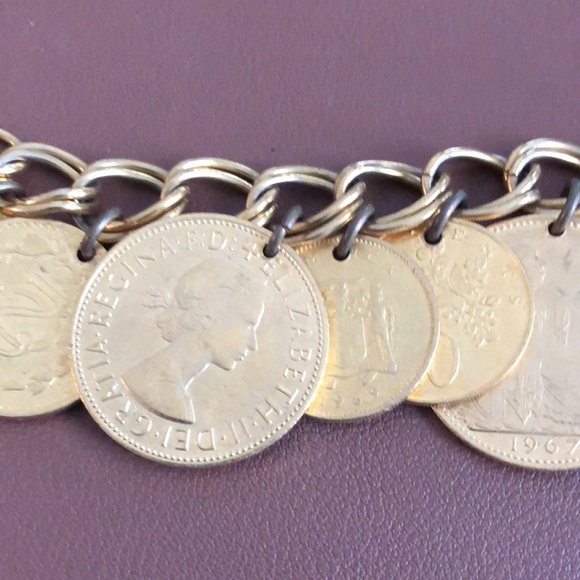 Gold coin bracelet - Picture 2 of 5